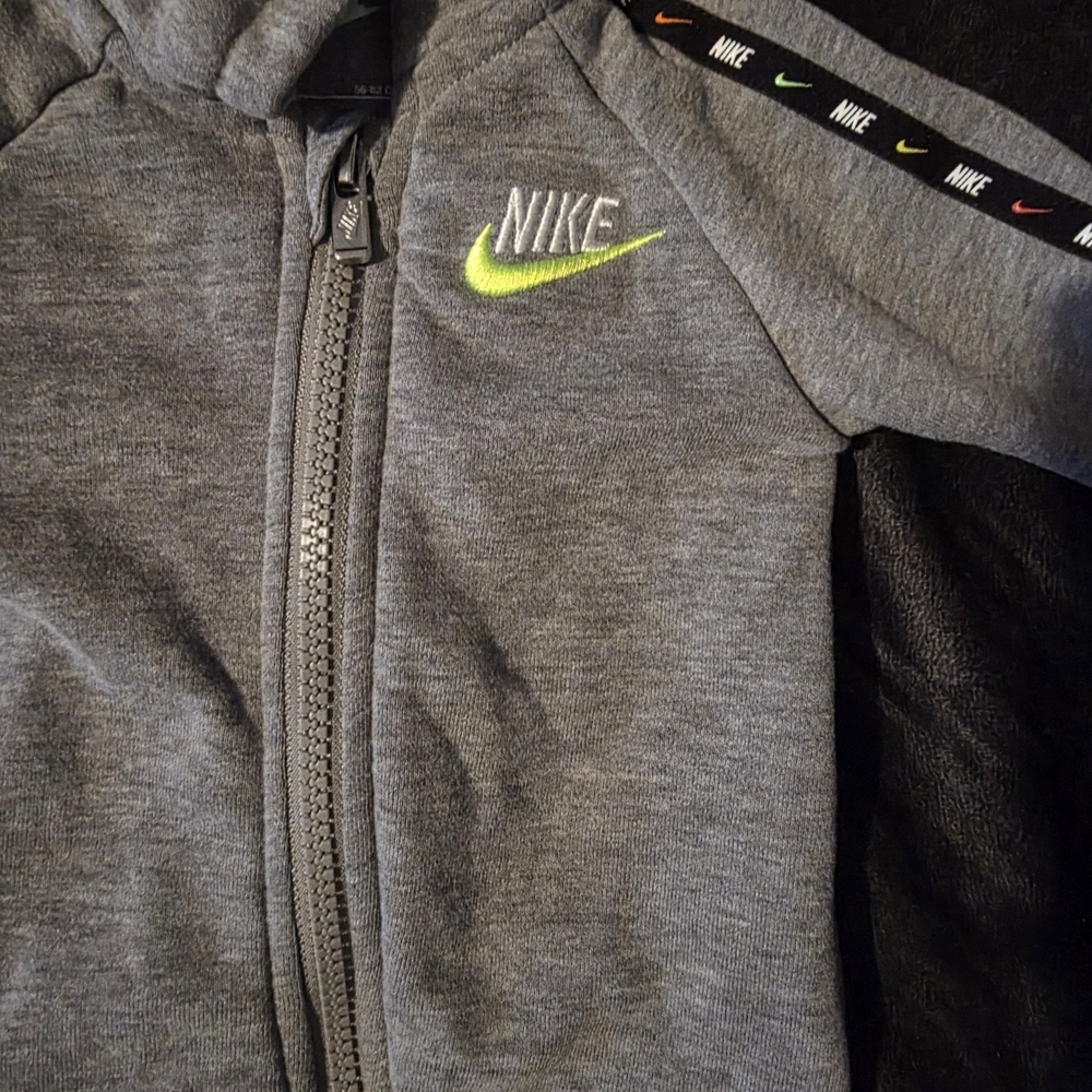 Nike Baby Boy/Girl Gray Hooded Zip Romper Jumpsuit 3M Taped Logo - Picture 5 of 5
